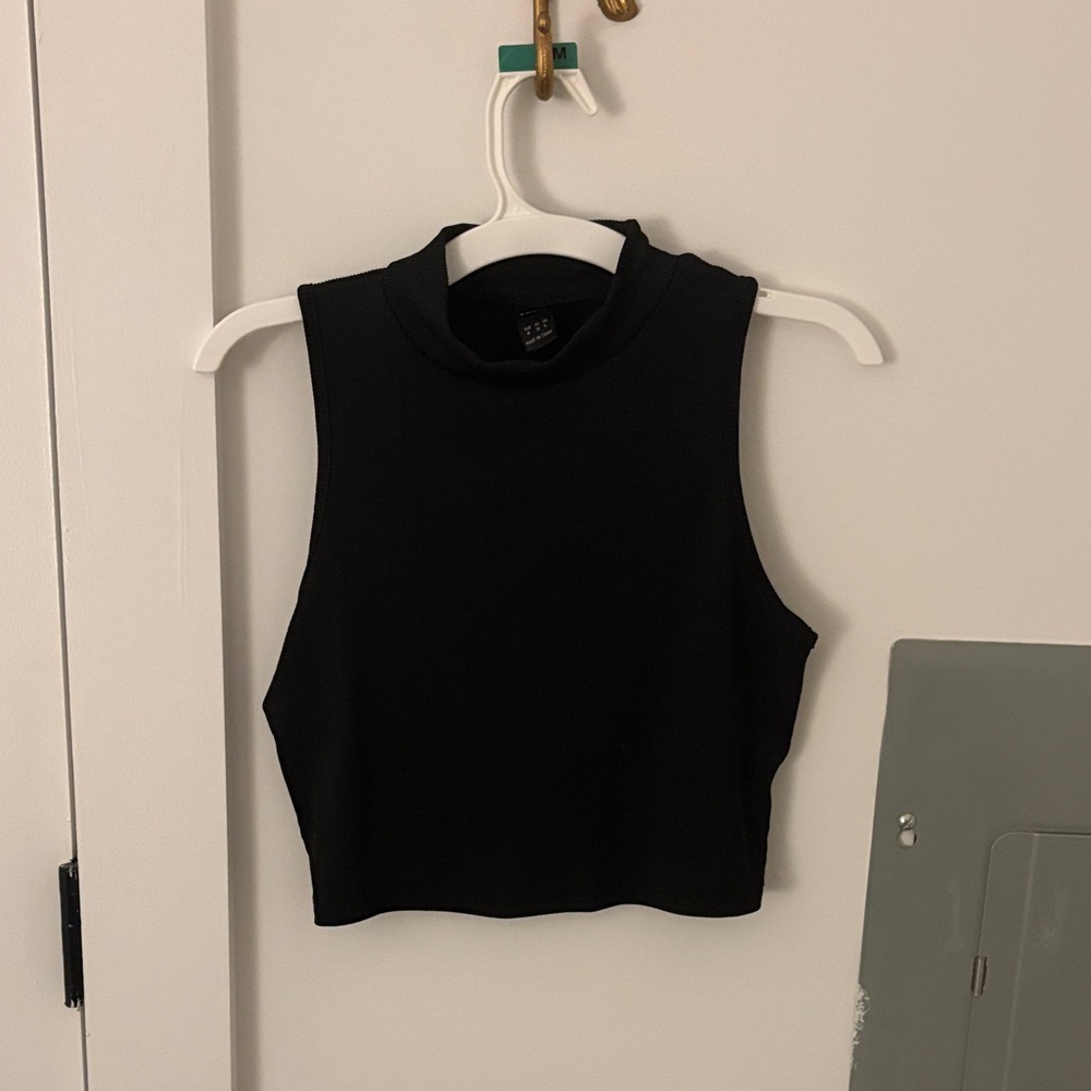 Black Sleeveless Halter Neck Top